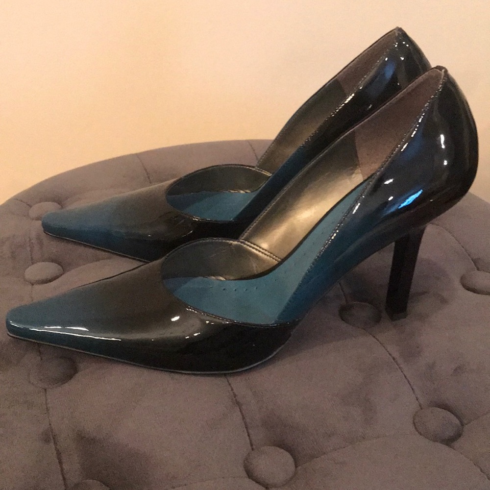 💃🏻Beautiful BCBG Umbria Patent Leather Heels💃🏻